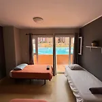 Banama Surfhouse - Coliving Coworking & Yoga * Corralejo