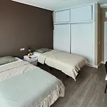 Banama Surfhouse - Coliving Coworking & Yoga Vendégház *
