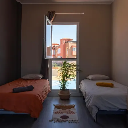 Banama Surfhouse - Coliving Coworking & Yoga Vendégház Corralejo