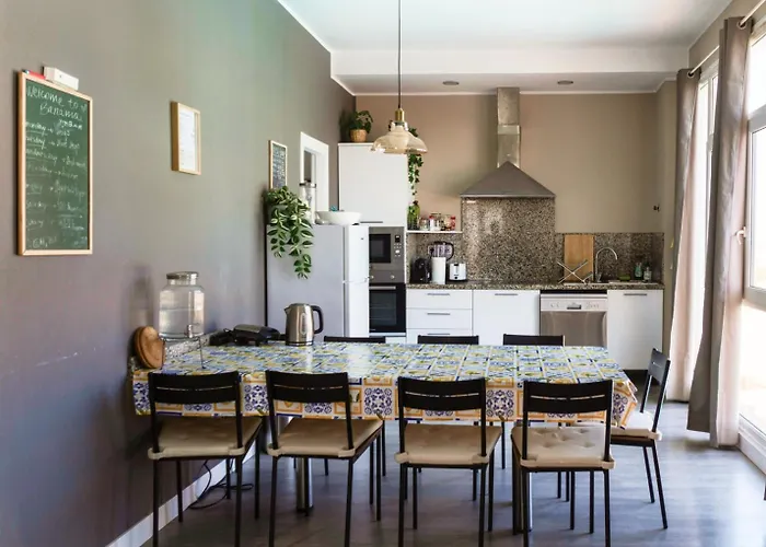 بيت ضيافة Banama Surfhouse - Coliving Coworking & Yoga كوراليهو