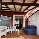 Πανσιόν Banama Surfhouse - Coliving Coworking & Yoga Κοραλέχο