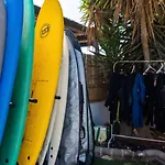 Banama Surfhouse - Coliving Coworking & Yoga Affittacamere *