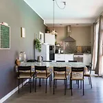 Banama Surfhouse - Coliving Coworking & Yoga Affittacamere