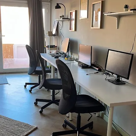 Pensión Banama Coliving & Coworking, Surf & Yoga - Casa Roja Corralejo