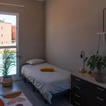 Banama Coliving & Coworking, Surf & Yoga - Casa Roja
