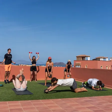 Banama Coliving & Coworking, Surf & Yoga - Casa Roja Pensión