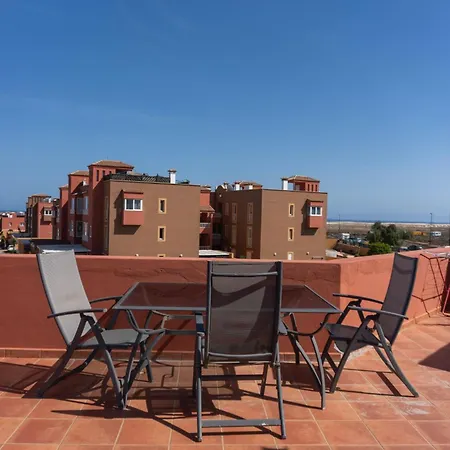 Banama Coliving & Coworking, Surf & Yoga - Casa Roja