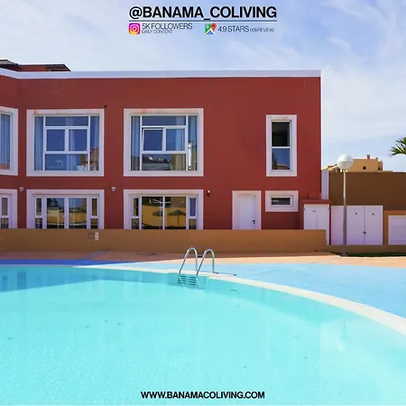 Banama Surfhouse - Coliving Coworking & Yoga Pensión *