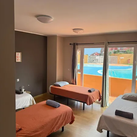 Banama Surfhouse - Coliving Coworking & Yoga Casa de hóspedes Corralejo