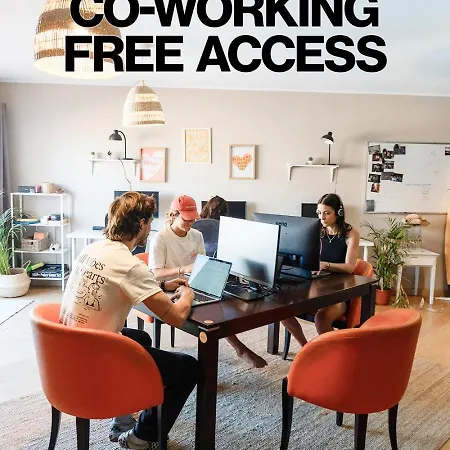 Banama Surfhouse - Coliving Coworking & Yoga Corralejo
