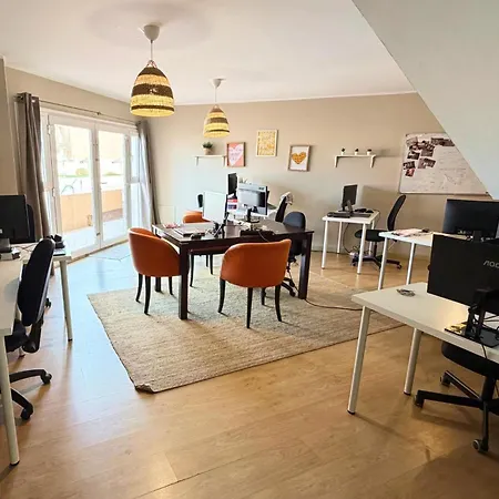Casa de hóspedes Banama Surfhouse - Coliving Coworking & Yoga