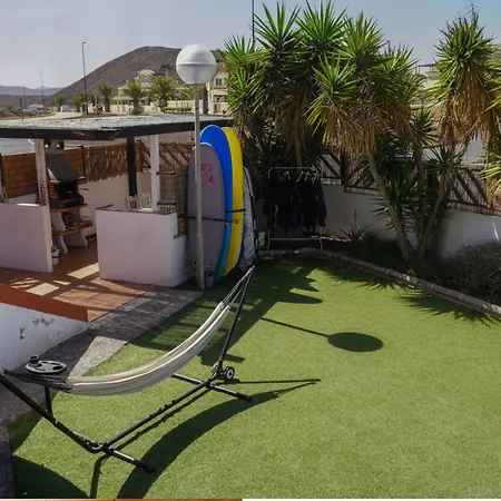 Banama Surfhouse - Coliving Coworking & Yoga Corralejo