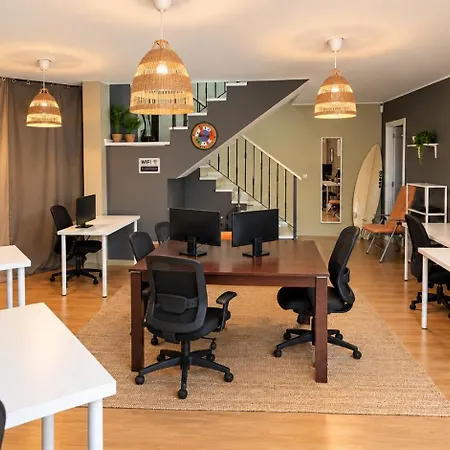 Banama Coliving 1 - Coworking, Surf & Yoga Pensjonat *