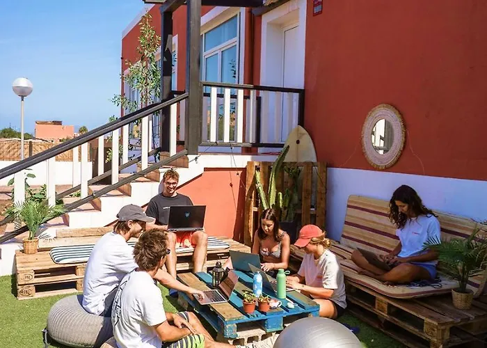 Gasthuis Banama Surfhouse - Coliving Coworking & Yoga *