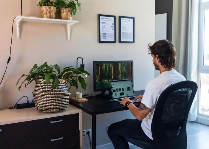 Banama Surfhouse - Coliving Coworking & Yoga קורלחו