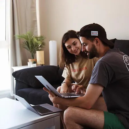 Banama Coliving & Coworking, Surf & Yoga - Casa Roja Guest house *