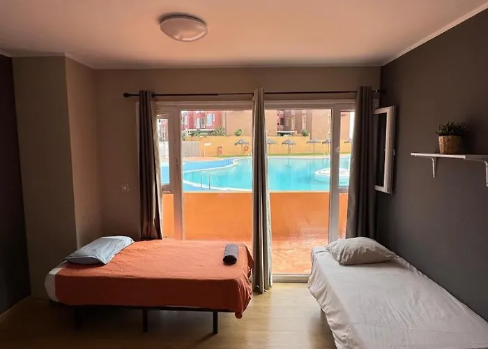 בית הארחה Banama Surfhouse - Coliving Coworking & Yoga קורלחו