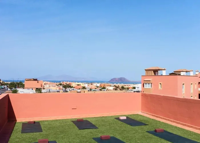 בית הארחה Banama Surfhouse - Coliving Coworking & Yoga קורלחו